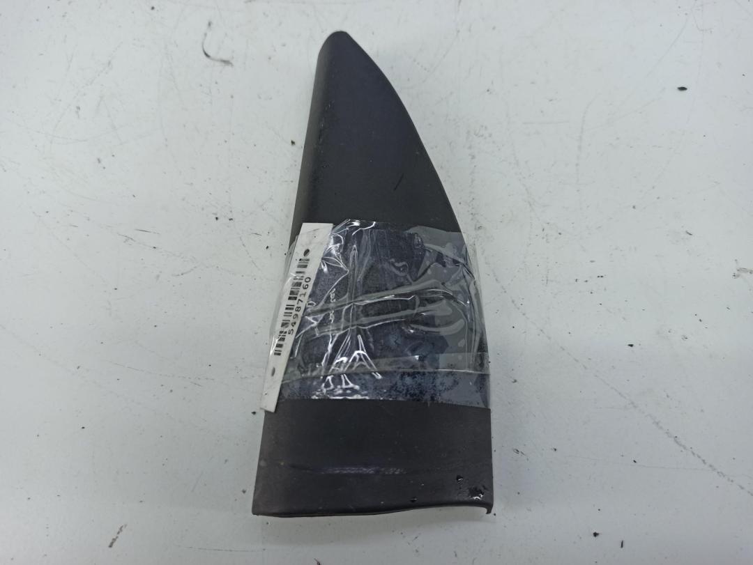 накладка декоративная Audi 80 8A/B3 1990, 1.8 л., бензин, МКПП, красный, седан, 89385780 - фото №1