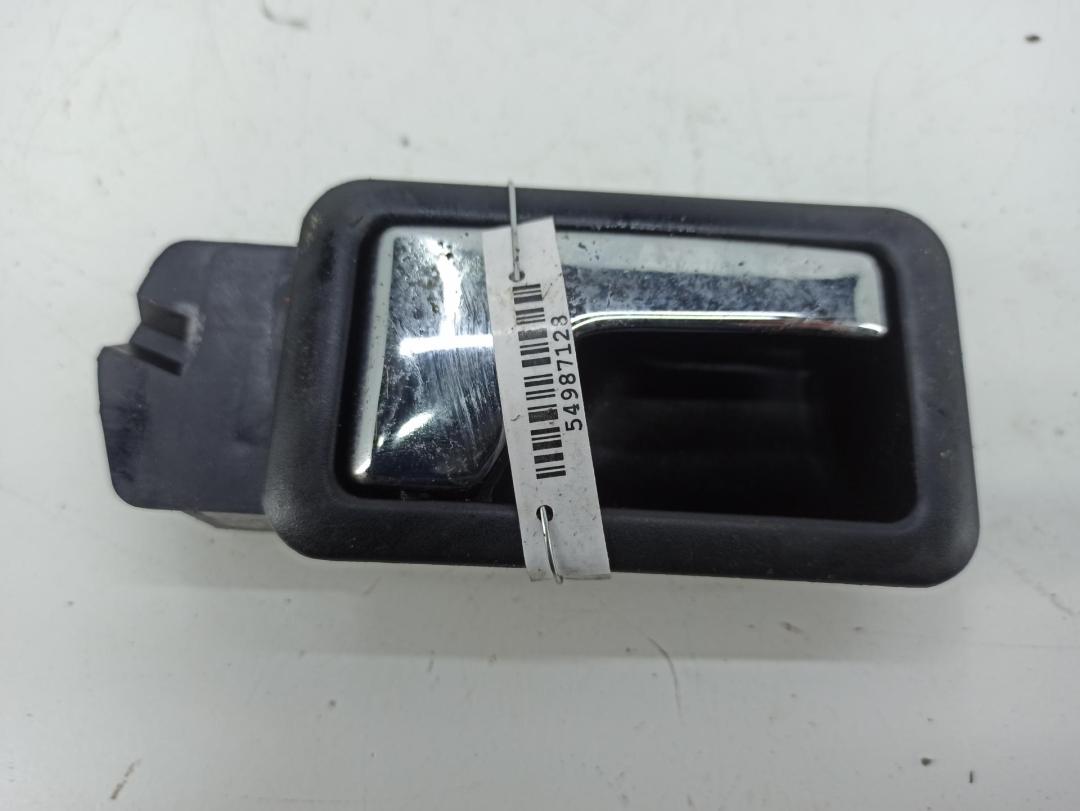 ручка внутренняя задняя правая Audi 80 B3 1990, 1.8 л., бензин, МКПП, красный, седан, 893837020