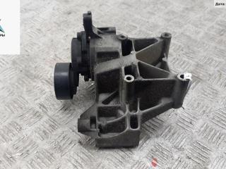 кронштейн генератора BMW 3 серия E36 [рестайлинг] 1998, 1.8 л., бензин, МКПП, зелёный, универсал, 1247646