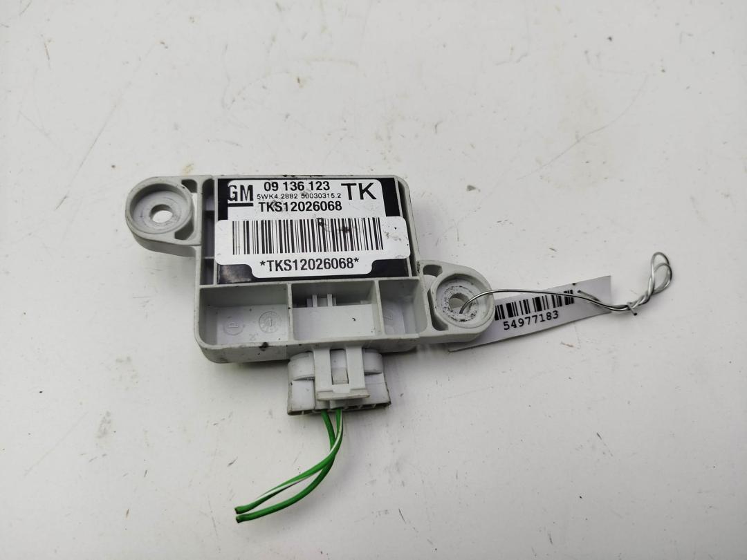 датчик AirBag Opel Vectra B 1998, 1.6 л., бензин, МКПП, красный, седан, 09136123