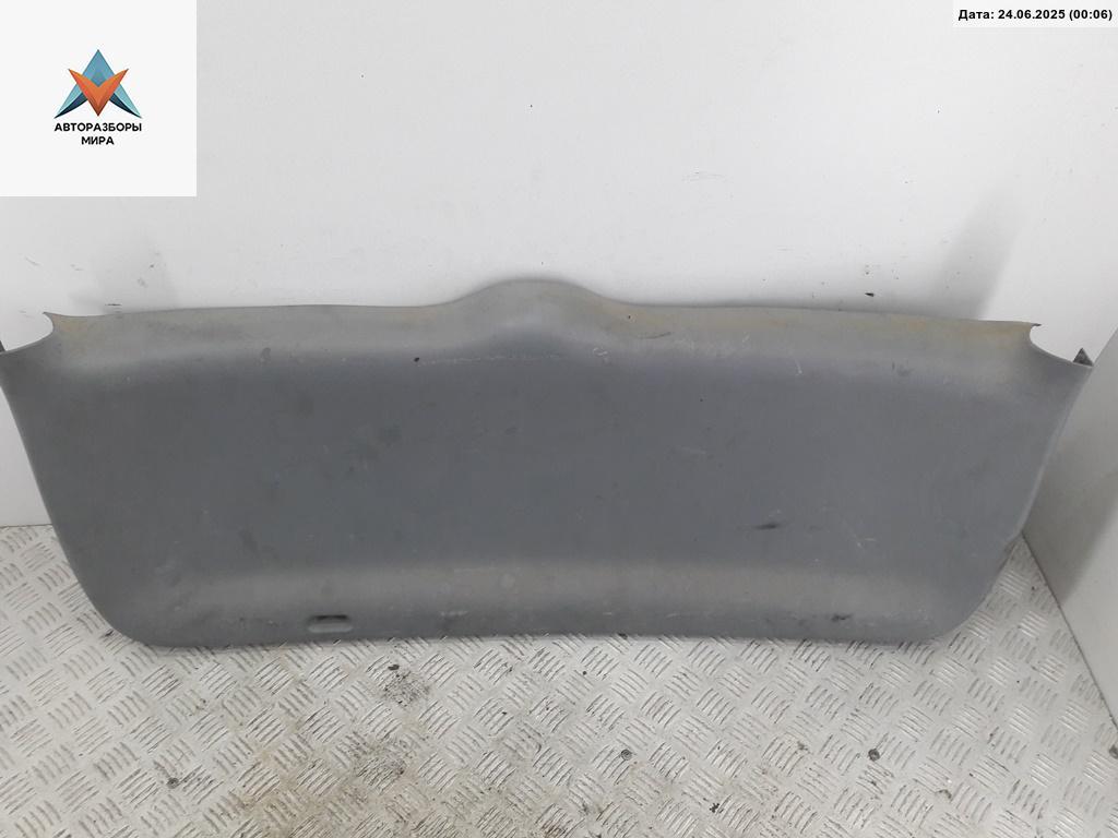 обшивка крышки багажника Skoda Octavia mk1 (A4 1U) 2000, 2.0 л., бензин, МКПП, зелёный, универсал, 1U9867607 - фото №1