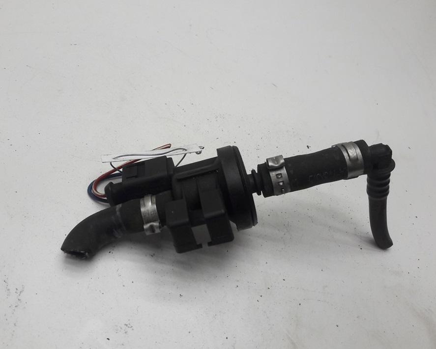 клапан вакуумного управления Volkswagen Passat B6 2006, 2.0 л., бензин, АКПП, чёрный, универсал - фото №1