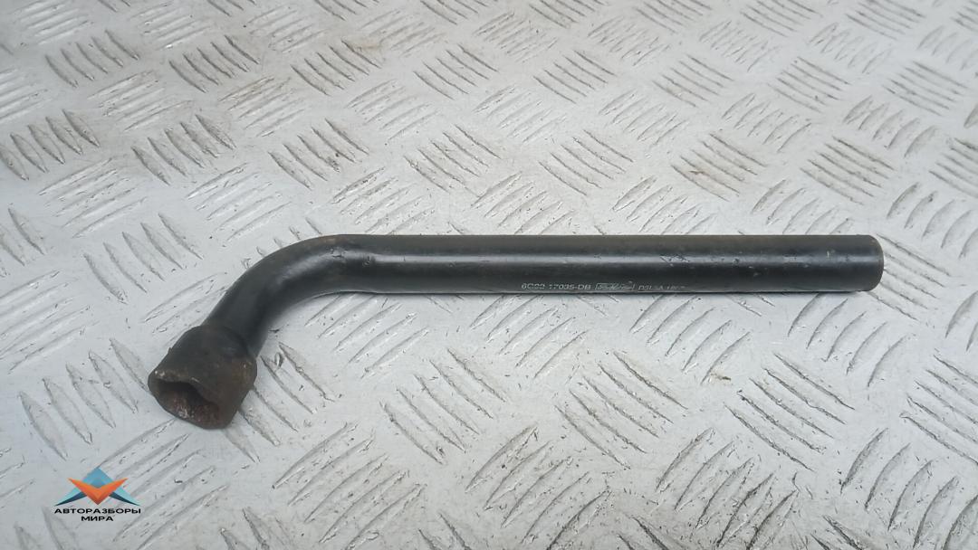 ключ колесный (балонный) Ford Focus 3 поколение 2011, 1.6 л., TDCi, дизель, МКПП, хетчбэк 5 дв. - фото №1