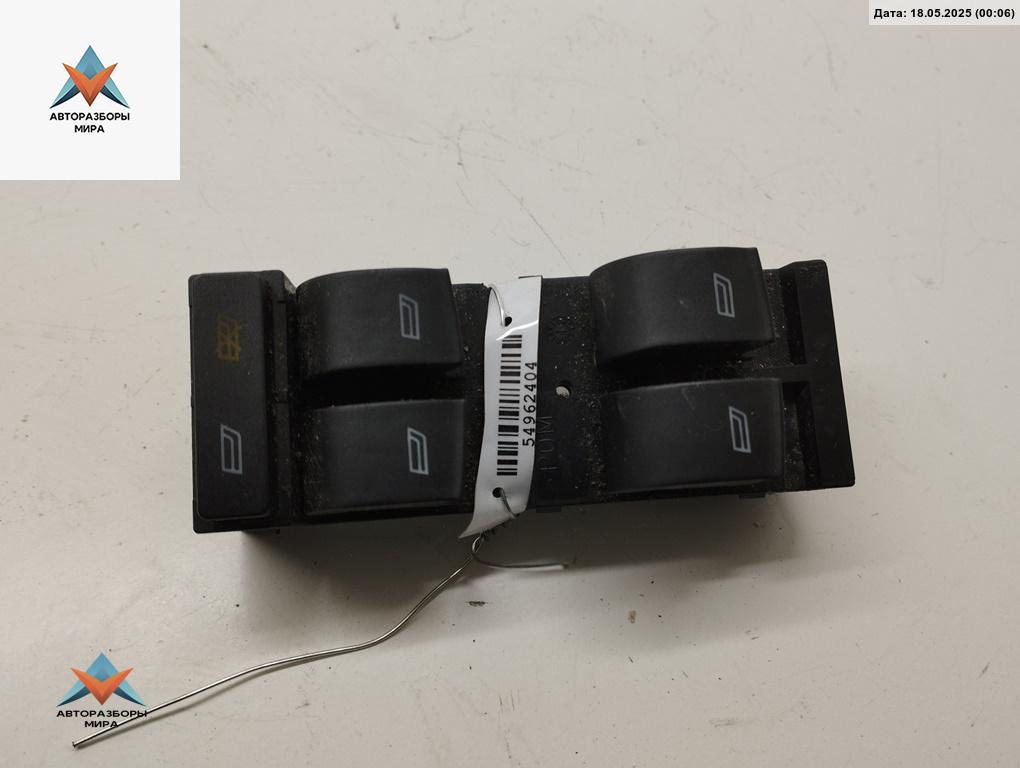 блок управления стеклоподъемниками Audi A6 4B/C5 1999, 2.4 л., бензин, АКПП, серый, седан, 4B0859851 - фото №1