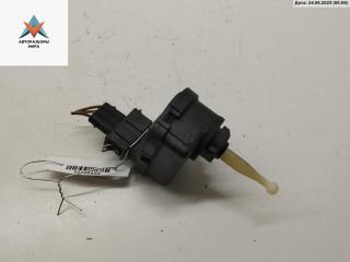 корректор фар Audi A4 B5 1995, 1.6 л., бензин, МКПП, красный, седан, 4D0941295