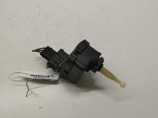 корректор фар Audi A4 B5 1995, 1.6 л., бензин, МКПП, красный, седан, 4D0941295