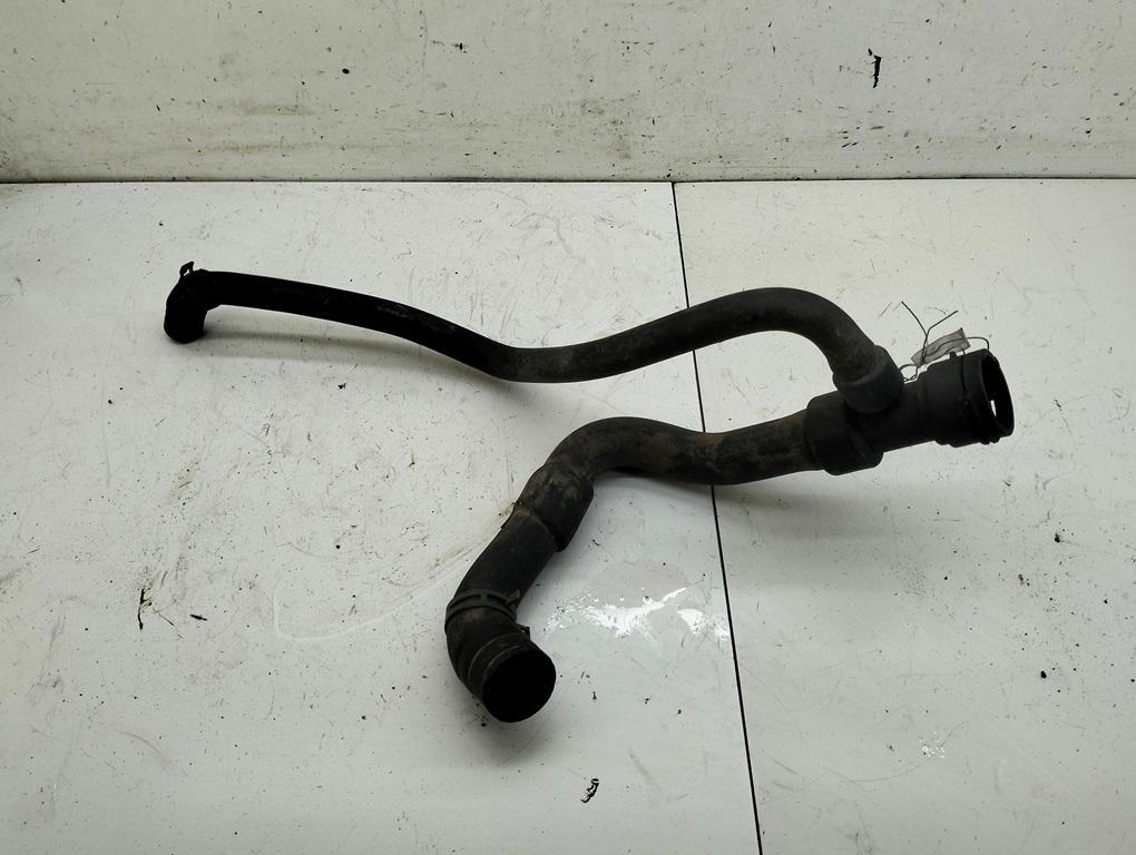 патрубок радиатора Volkswagen Passat B5 1998, 1.8 л., бензин, 8D0121055G