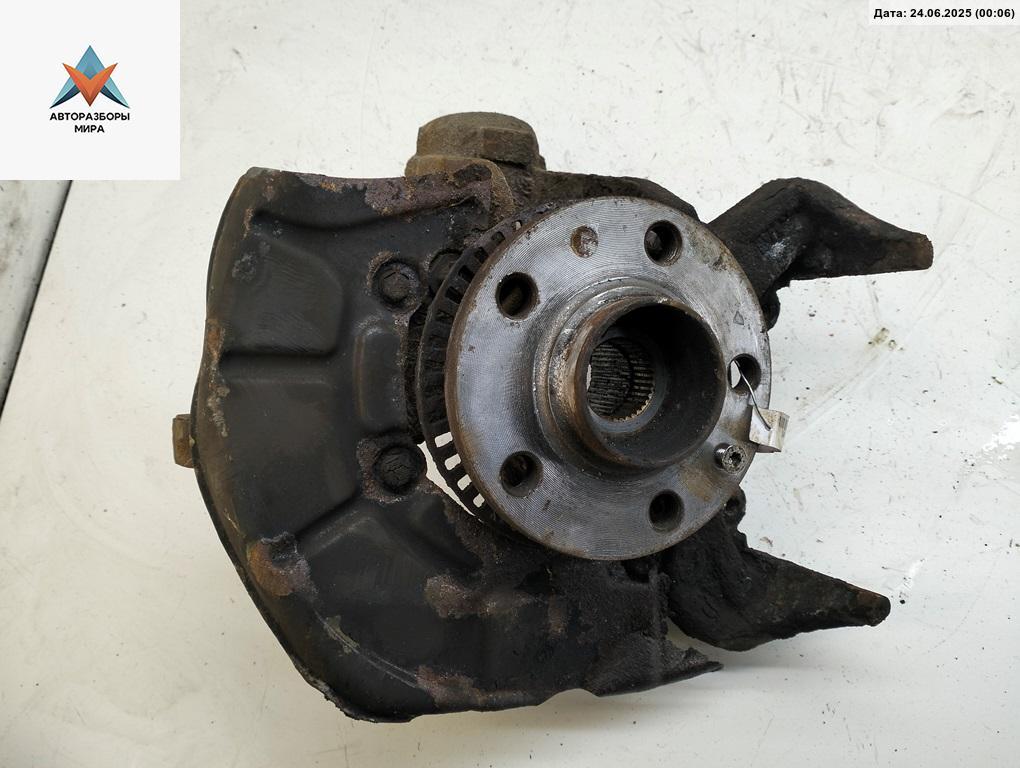 ступица передняя правая SEAT Leon 1 поколение 2000, 1.6 л., бензин, МКПП, синий, хетчбэк 5 дв. - фото №1