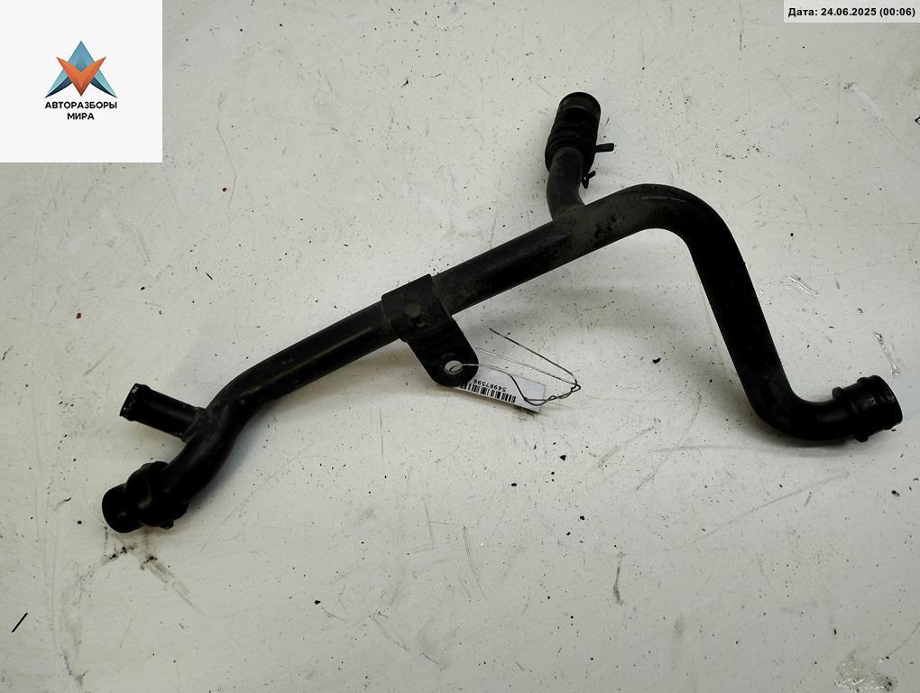 трубка охлаждающей жидкости Volkswagen Passat B5 1998, 1.6 л., бензин, МКПП, 06B121065D - фото №1