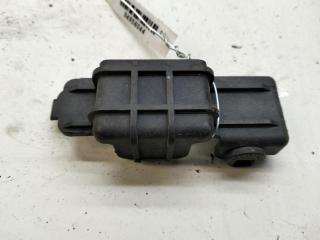 кронштейн радиатора Skoda Superb 1 поколение 2002, 1.8 л., бензин, МКПП, зелёный, седан, 8D0260427