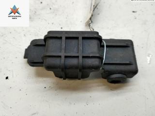 кронштейн радиатора Skoda Superb 1 поколение 2002, 1.8 л., бензин, МКПП, зелёный, седан, 8D0260427