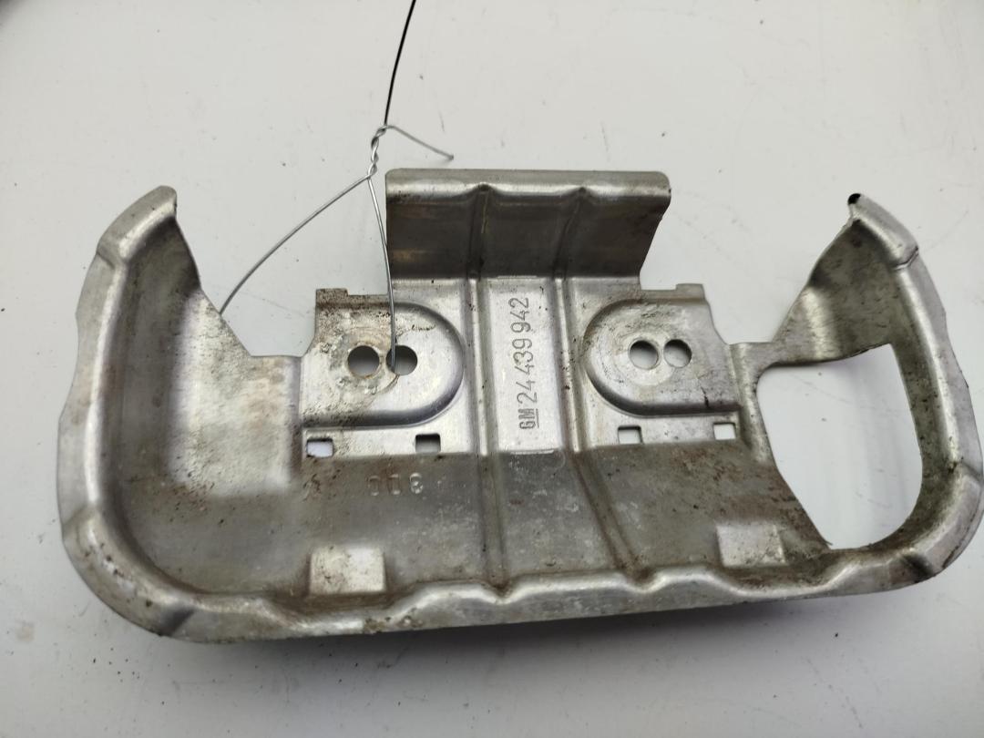 Корпус (держатель) ручки двери задней левой Opel Vectra B 2001, 2.2 л., бензин, МКПП, серый, седан, 24439942