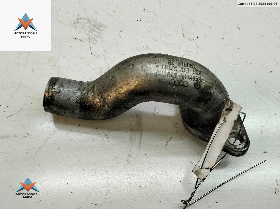 трубка системы рециркуляции EGR Volkswagen Golf 6 поколение 2011, 2.0 л., дизель, МКПП, чёрный, универсал, 03G131521AJ - фото №1