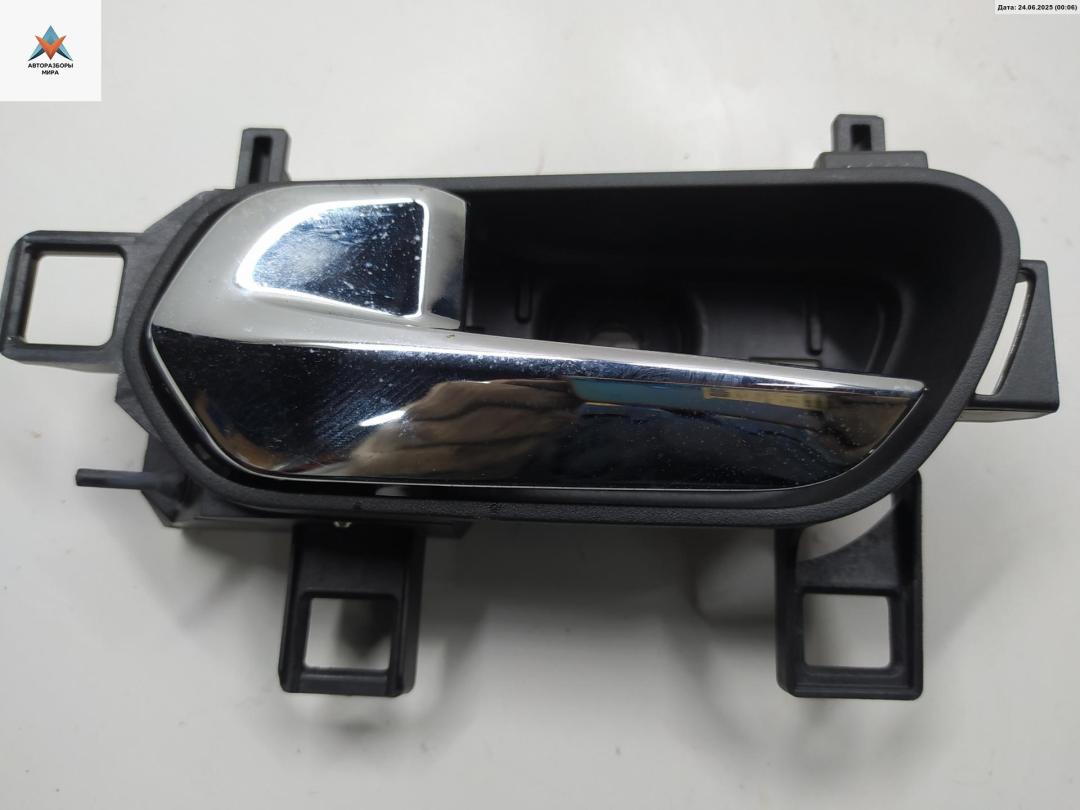 ручка внутренняя задняя левая Nissan Micra 5 поколение K14 2017, 1.5 л., дизель, МКПП, красный, хетчбэк 5 дв., 806715FA6A - фото №1