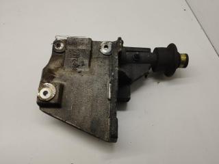 кронштейн (крепление) Audi 80 B4 1992, 2.0 л., бензин, МКПП, серый, седан