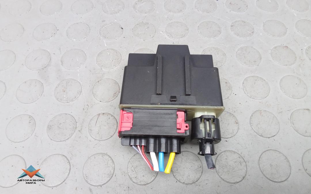 блок управления вентилятором (реле) Peugeot 3008 2 поколение 2019, 1.5 л., дизель, МКПП, внедорожник 5 дв. - фото №1