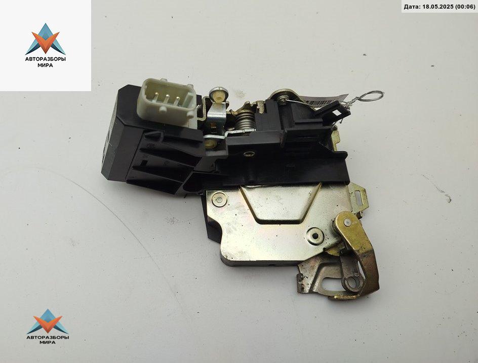 замок двери передней правой BMW 5 серия E39 1999, 3.0 л., дизель, АКПП, серый, универсал, 8235126 - фото №1