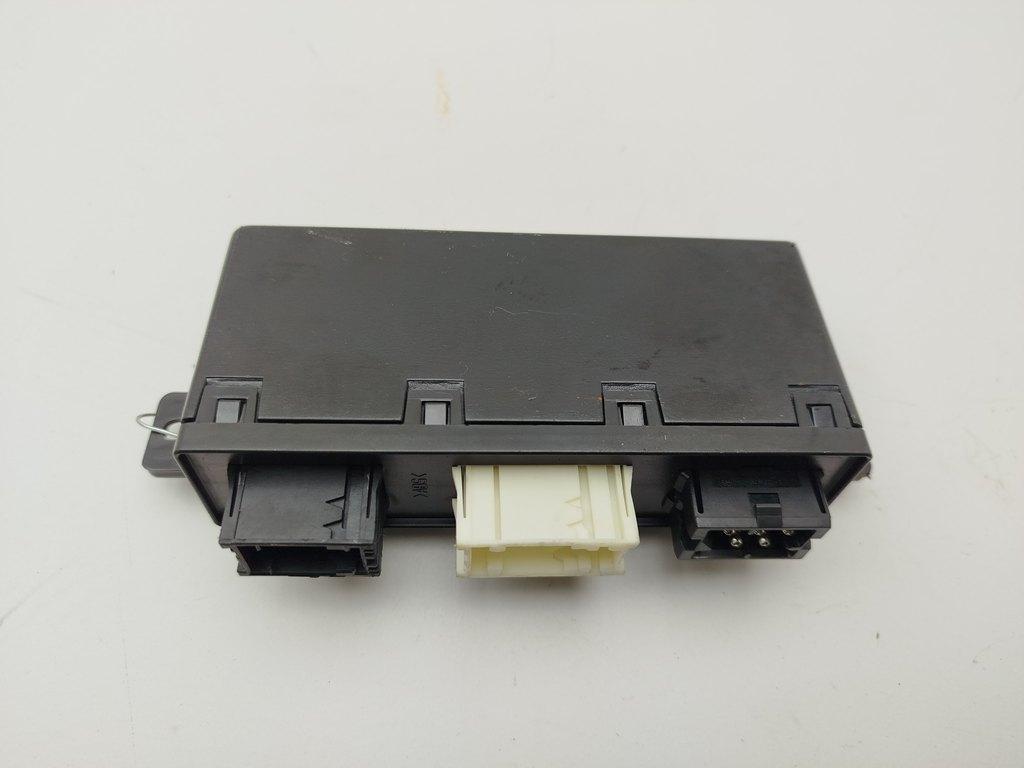 модуль управления двери BMW 5 E39 1999, 3.0 л., дизель, АКПП, серый, универсал, 8378773