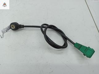 датчик детонации Audi A4 B5 1996, 1.6 л., бензин, АКПП, серый, седан, 054905377H