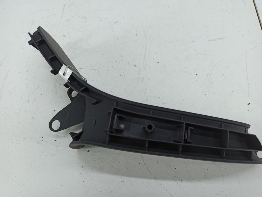 накладка декоративная Audi A4 B6 2004, 2.0 л., бензин, МКПП, серый, седан, 8E868393B