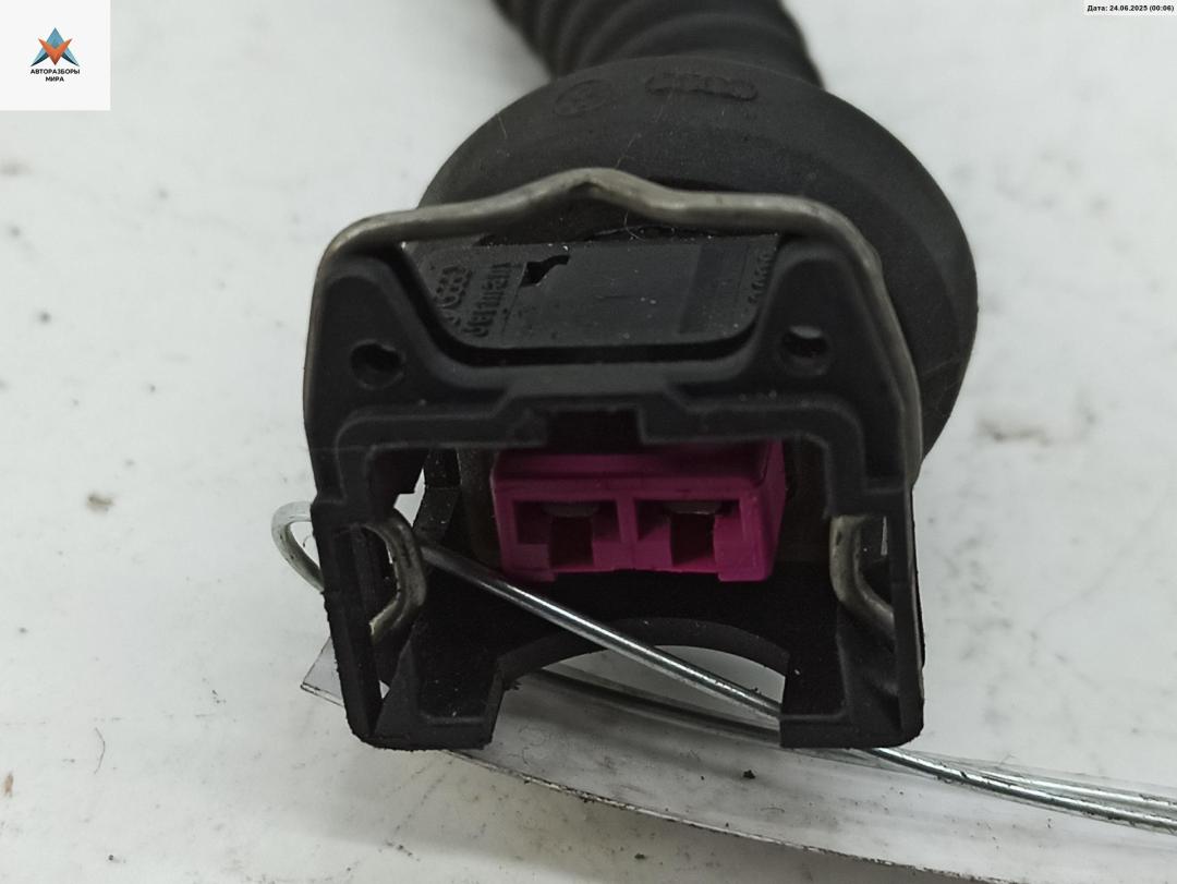 разъем (фишка) проводки Audi A4 B5 1996, 1.6 л., бензин, АКПП, серый, седан, 443906232 - фото №1