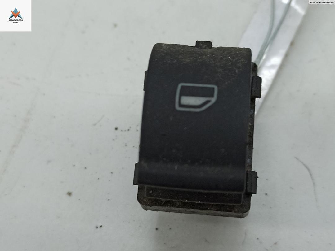 кнопка стеклоподъемника заднего правого Audi A4 B7 2005, 2.0 л., TFSI, бензин, АКПП, серый, универсал, 8E0959855 - фото №1