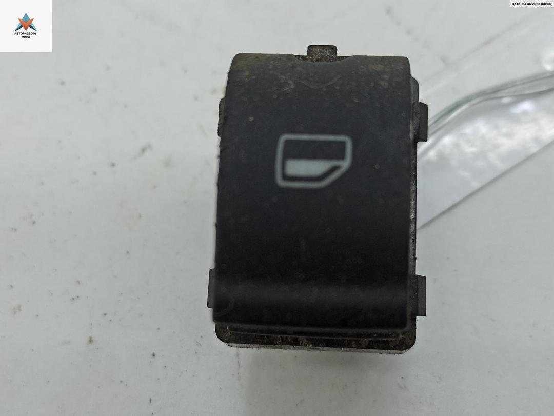 кнопка стеклоподъемника заднего левого Audi A4 B7 2005, 2.0 л., TFSI, бензин, АКПП, серый, универсал, 8E0959855 - фото №1