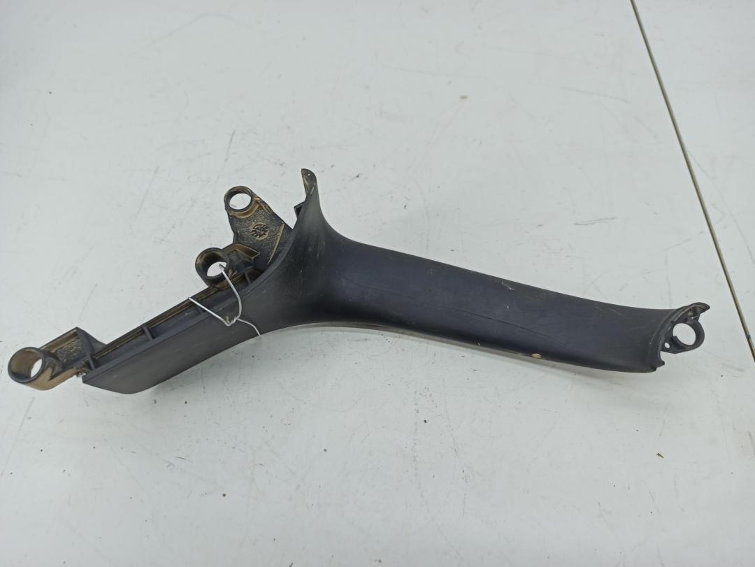 накладка декоративная Audi A4 B7 2005, 2.0 л., бензин, МКПП, серый, универсал, 8E0868393B - фото №1