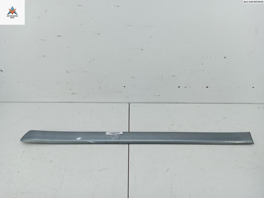 молдинг двери задней левой Audi A4 B7 2005, 2.0 л., бензин, МКПП, серый, универсал, 8E0853963 - фото №1