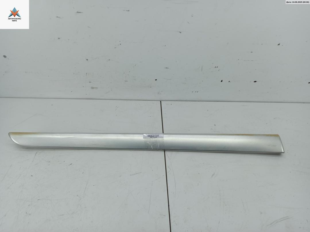 накладка декоративная Audi A4 B7 2005, 2.0 л., бензин, МКПП, серый, универсал, 8E0867419 - фото №1