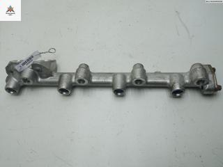 топливная рампа Mitsubishi Space Runner 2 поколение 2000, 2.4 л., бензин, МКПП, красный, минивэн