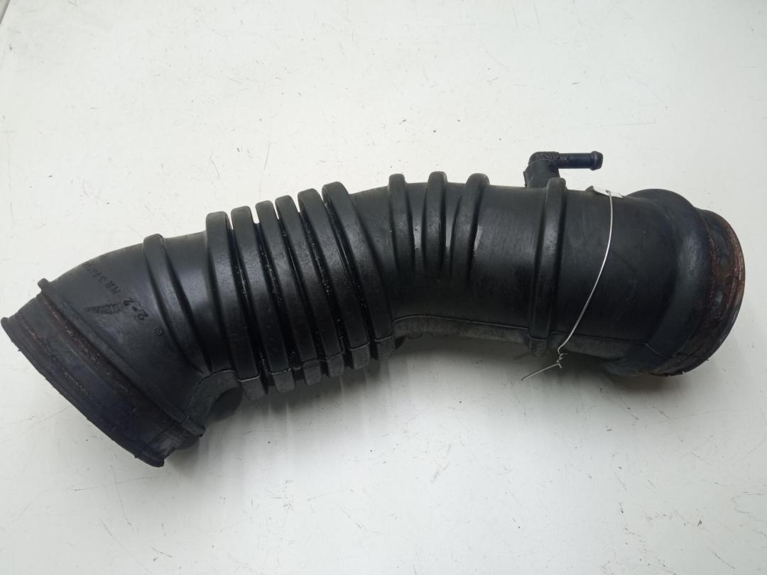 гофра инжектора Mitsubishi Space Runner 2000, 2.4 л., бензин, МКПП, минивэн, MR373274