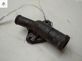 фланец (тройник) системы охлаждения Volkswagen Transporter T4 2000, 1.9 л., дизель, МКПП, красный, микроавтобус, 044121144B