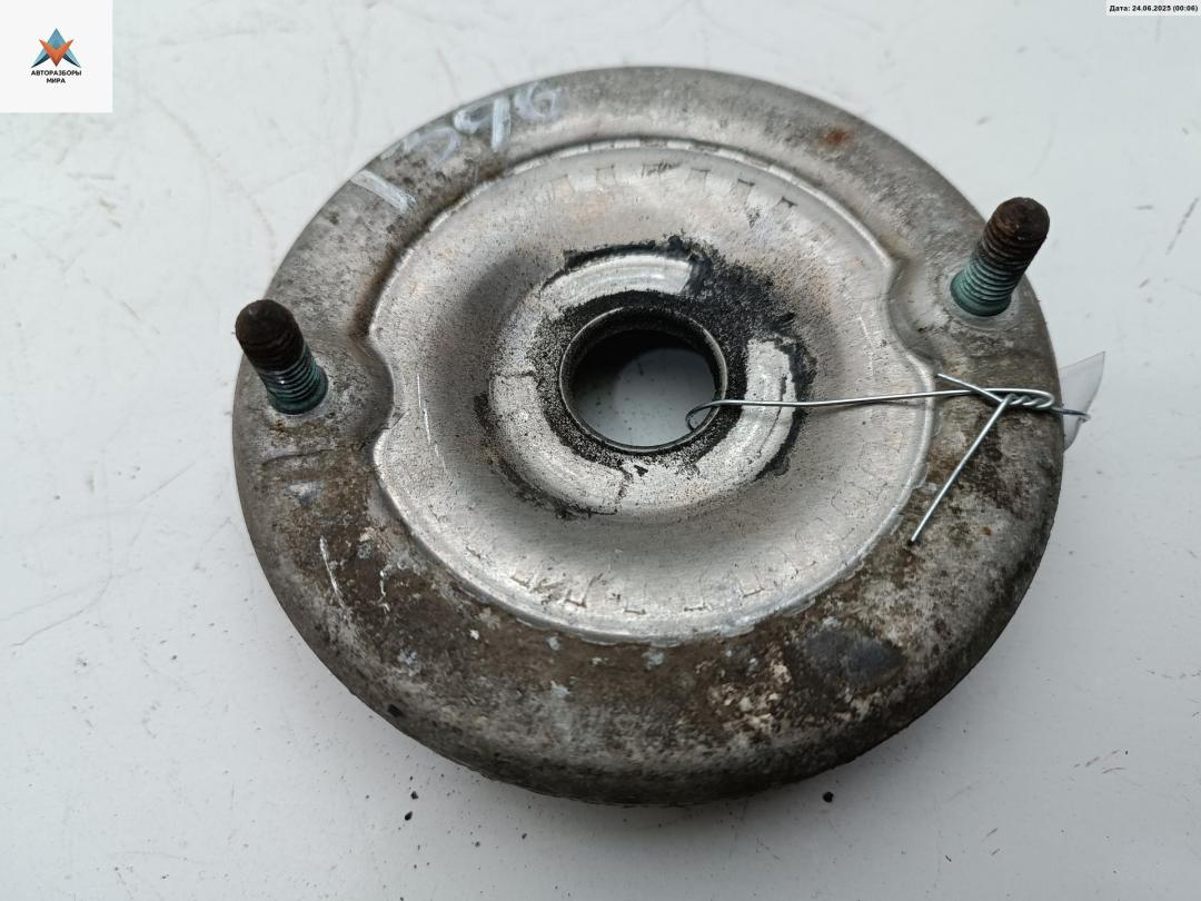 Опора амортизатора переднего (верхняя) Audi A6 4B/C5 1998, 2.8 л., бензин, МКПП, серый, универсал, 8D0412111C - фото №1