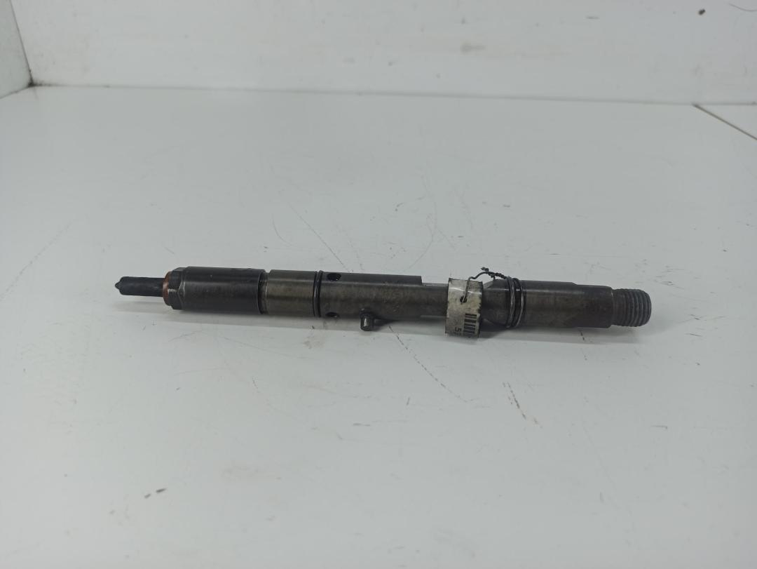 форсунка Audi A4 B6 2004, 2.5 л., дизель, АКПП, серый, универсал, 059130201F