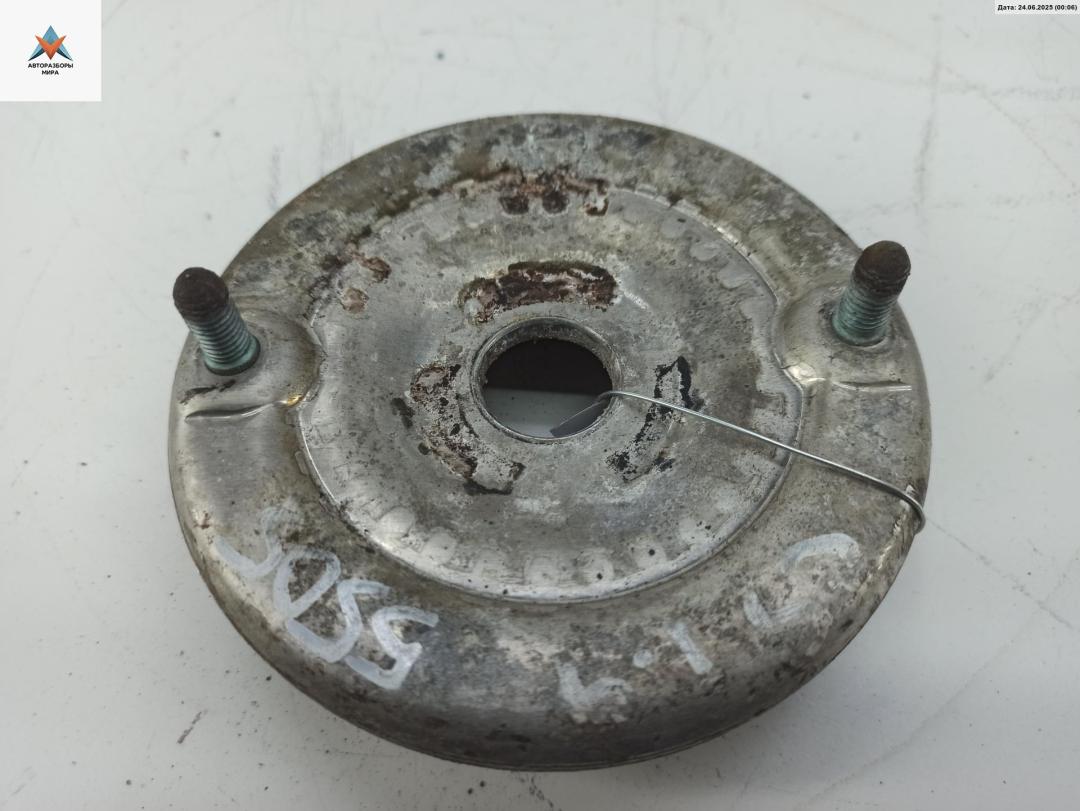 Опора амортизатора переднего (верхняя) Audi A6 4B/C5 1999, 1.9 л., дизель, МКПП, серый, универсал, 8D0412111C - фото №1