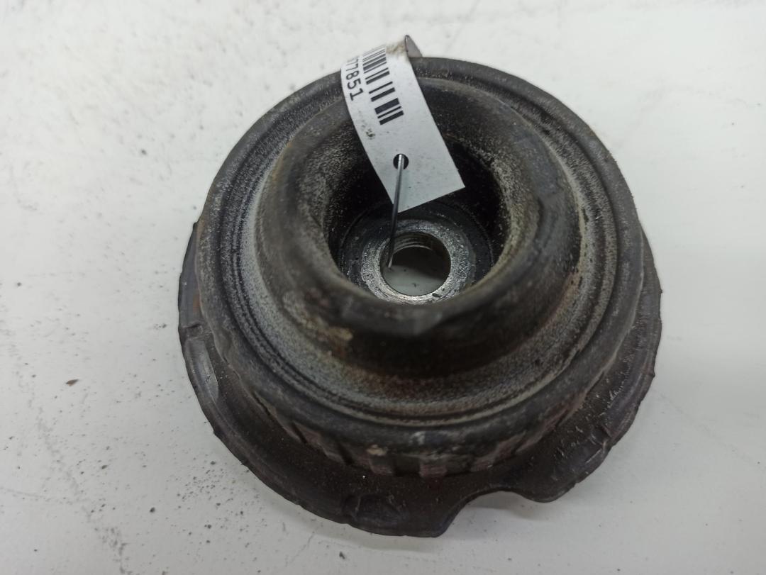 Опора амортизатора переднего (верхняя) Audi A4 B5 1997, 1.6 л., бензин, МКПП, зелёный, седан, 4D0412377F