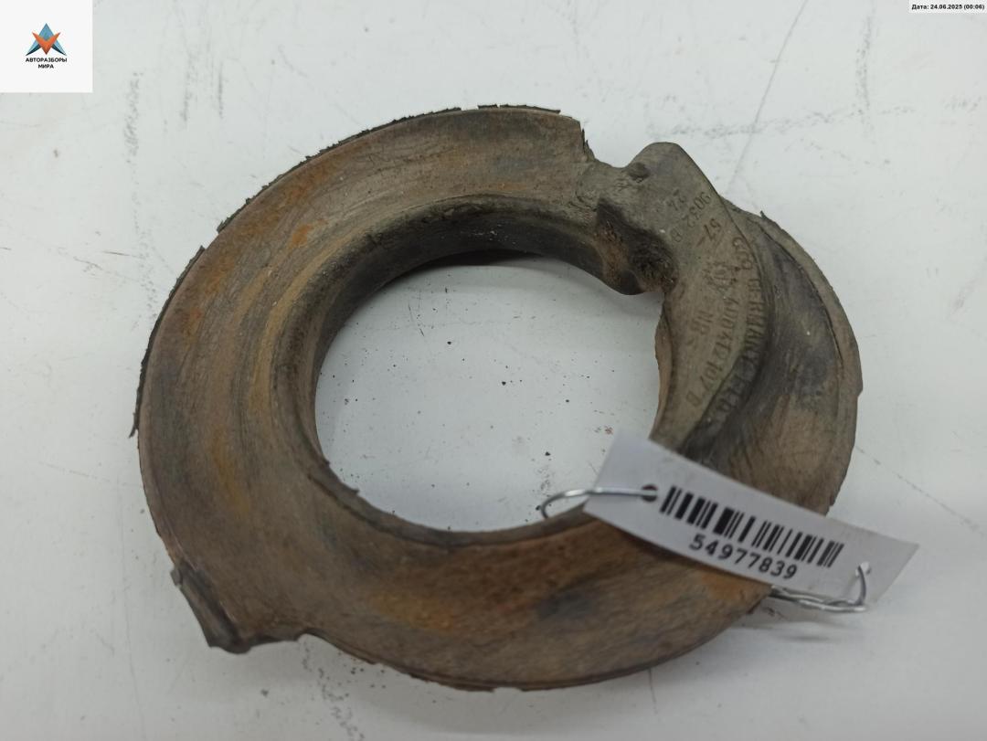 Проставка под пружину переднюю Audi A4 B5 1997, 1.8 л., бензин, АКПП, синий, универсал, 4D0412107B - фото №1