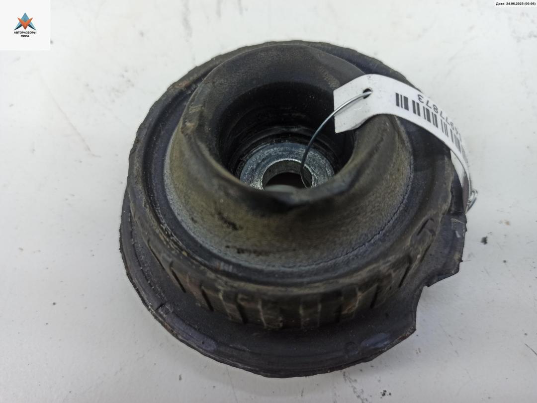 Опора амортизатора переднего (верхняя) Audi A4 B5 1996, 1.6 л., бензин, АКПП, серый, седан, 4D0412377F - фото №1