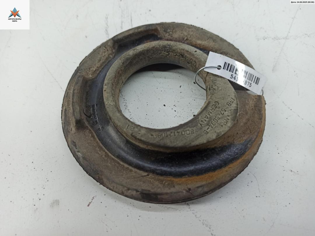 Проставка под пружину переднюю Audi A6 4B/C5 1999, 1.9 л., дизель, МКПП, серый, универсал, 8D0112109D - фото №1