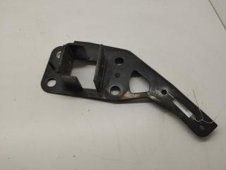 кронштейн переднего бампера Audi A6 4F/C6 2004, 3.2 л., бензин, АКПП, чёрный, седан, 4F0805499