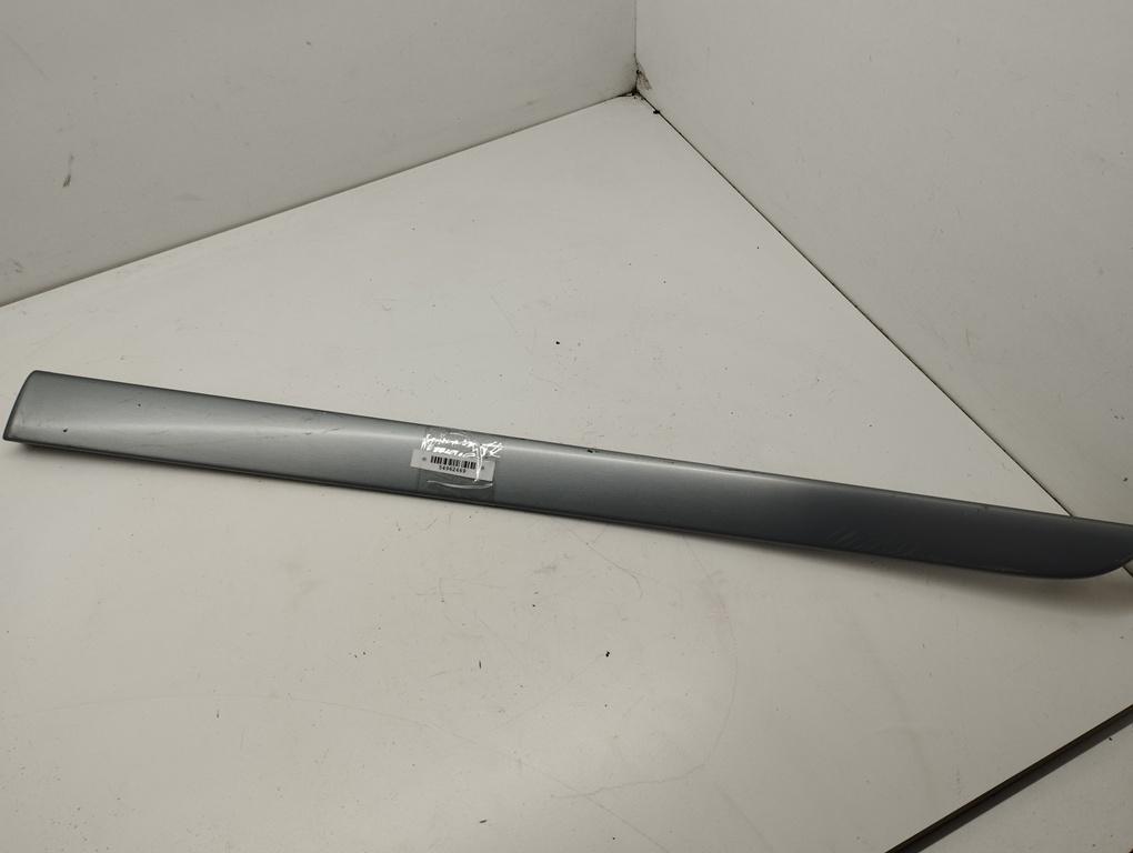 накладка двери (крышки) багажника Audi A4 B7 2005, 2.0 л., бензин, МКПП, серый, универсал, 8E0867420