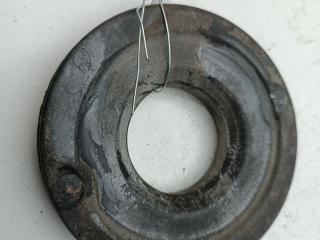 Проставка под пружину переднюю Audi A4 B5 1996, 1.6 л., бензин, МКПП, синий, седан, 8D0412109A