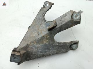 кронштейн двигателя Audi A4 B6 2002, 2.5 л., дизель, АКПП, серый, универсал, 8E0199307F