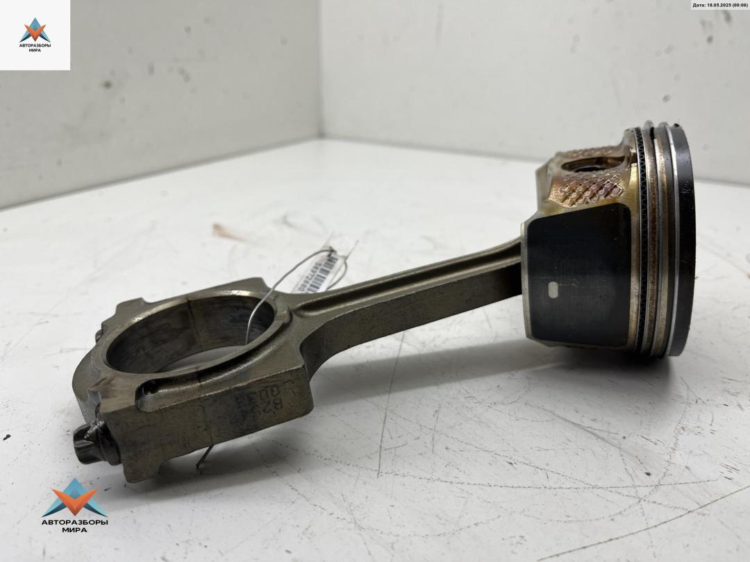 поршень Mazda 6 GG 2004, 1.8 л., бензин, МКПП, серый, универсал - фото №1