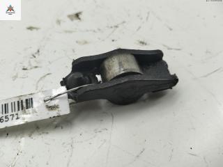 коромысло клапана (рокер) Volkswagen Golf 4 поколение 2000, 1.6 л., бензин, МКПП, синий, универсал