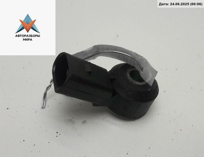 датчик детонации Volkswagen Golf 4 поколение 2001, 1.4 л., бензин, МКПП, серый, хетчбэк 5 дв., AXP - фото №1