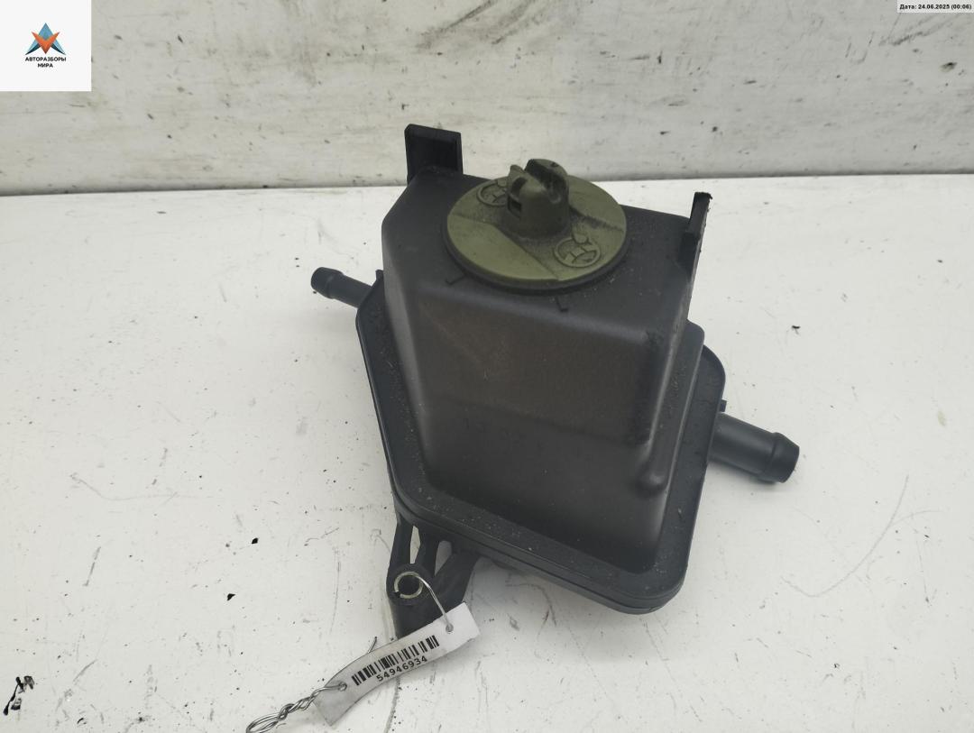 Бачок гидроусилителя Volkswagen Golf 4 поколение 1998, 1.4 л., бензин, 1J0422371B - фото №1