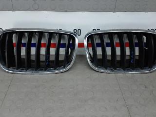 решетка радиатора BMW X5 E70 2007, 3.0 л., дизель, АКПП, внедорожник 5 дв.