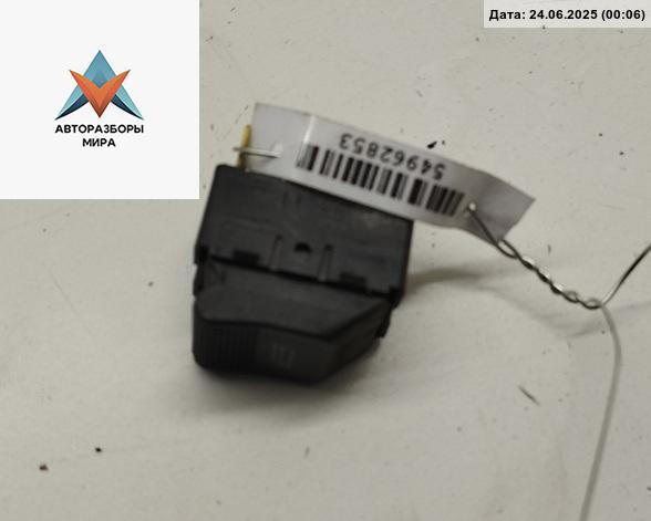 кнопка стеклоподъемника заднего правого Audi A8 D2/4D 1998, 4.2 л., бензин, АКПП, синий, седан, 4D0959855 - фото №1